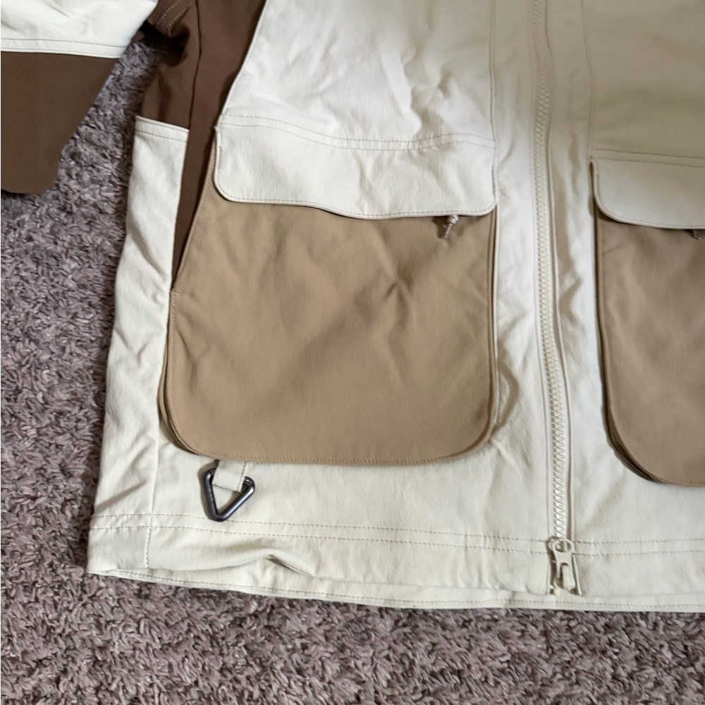 Nike ACG Smith Summit UV Repel Jacket Khaki Beige Mens Small HV0598-229 - Picture 5 of 9